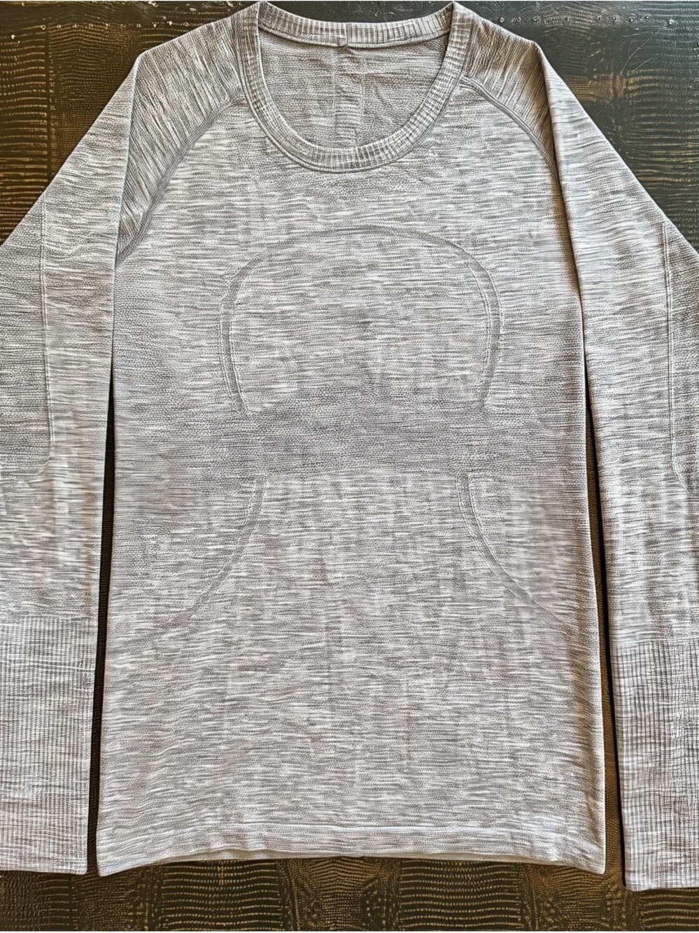 Lululemon Athletic Swiftly Tech Crew Neck Mesh Ventilation Long Sleeve | EUC - Picture 4 of 7
